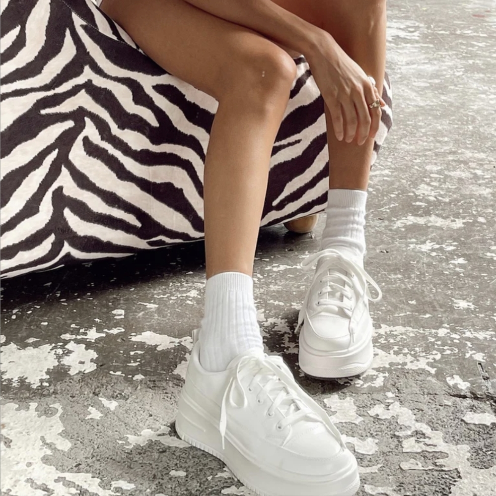 ❌Princess Polly Dylan Sneaker❌